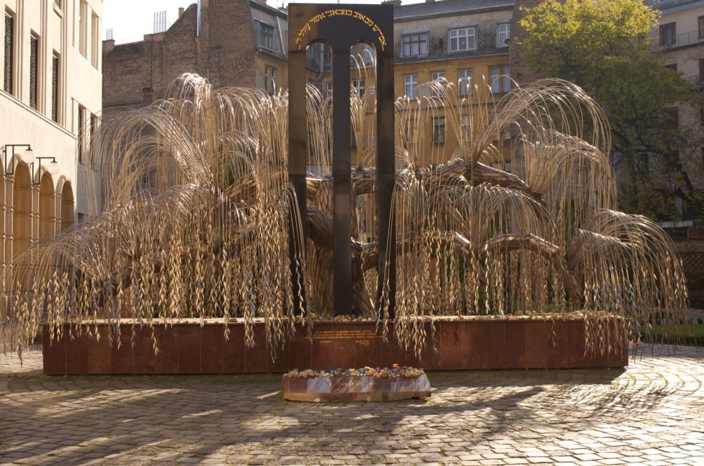 Weeping willow tree, Dohany Street synagogue memorial garden, Budapest. Photo by J.F.Penn