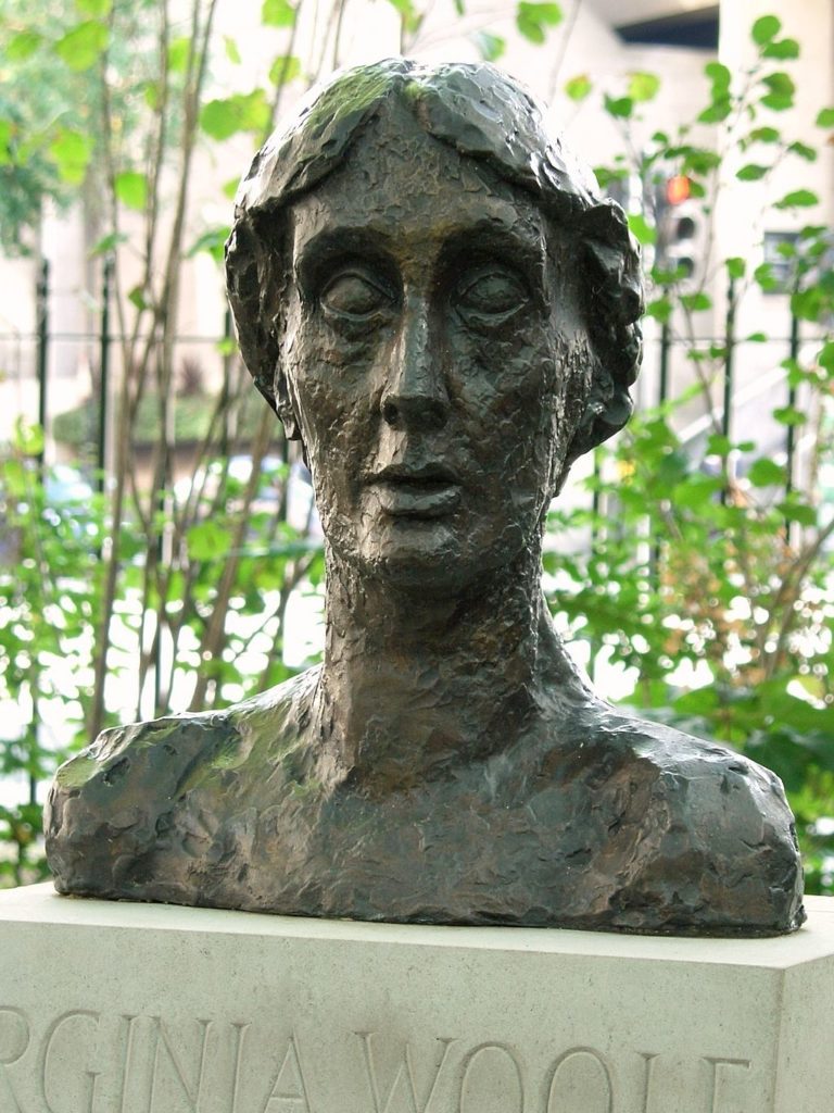 Virginia Woolf bust