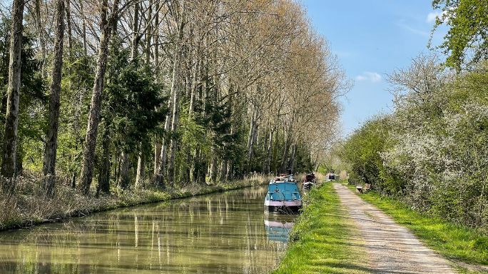 Kennet and Avon canal Devizes to Bradford on Avon