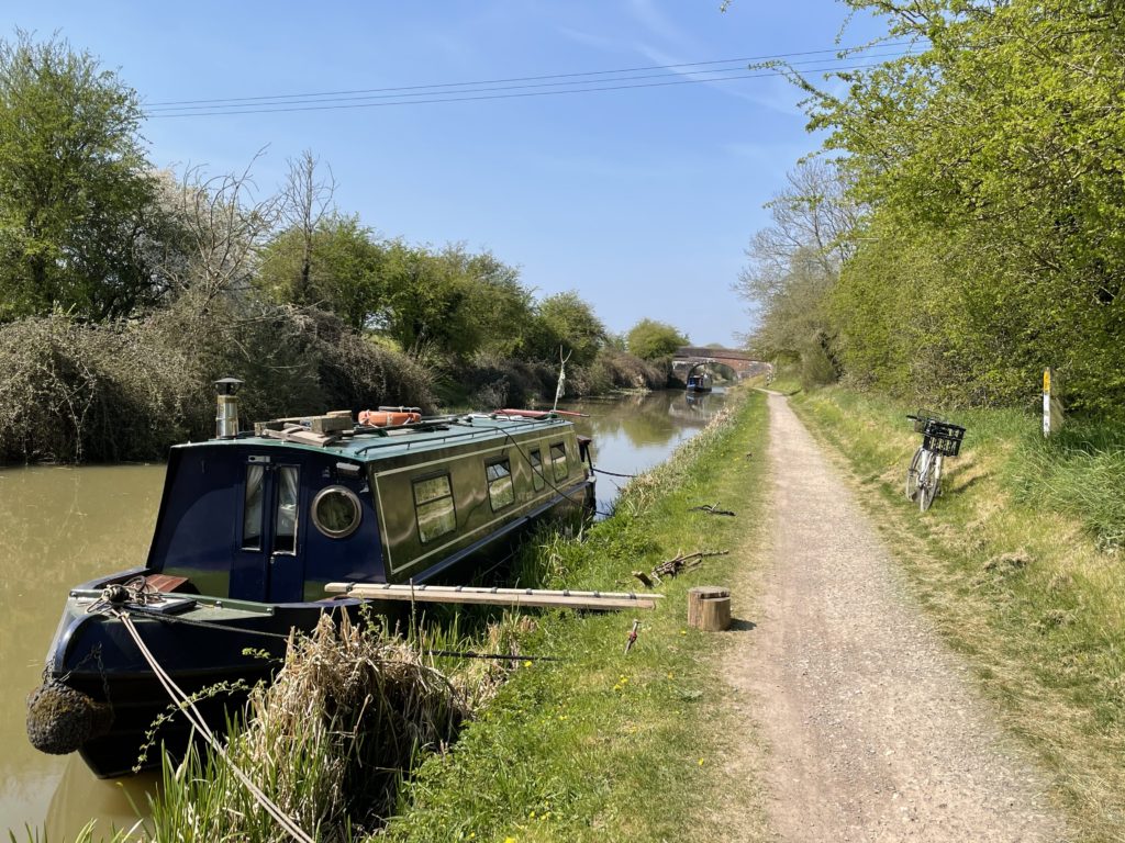 Kennet and Avon canal path near Melksham Photo by JFPenn