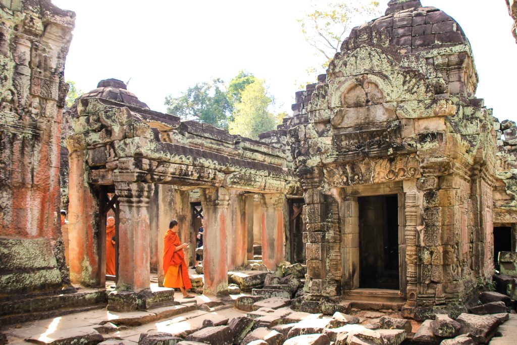 Angkor Wat. Photo by Giulia Brochetto on Unsplash