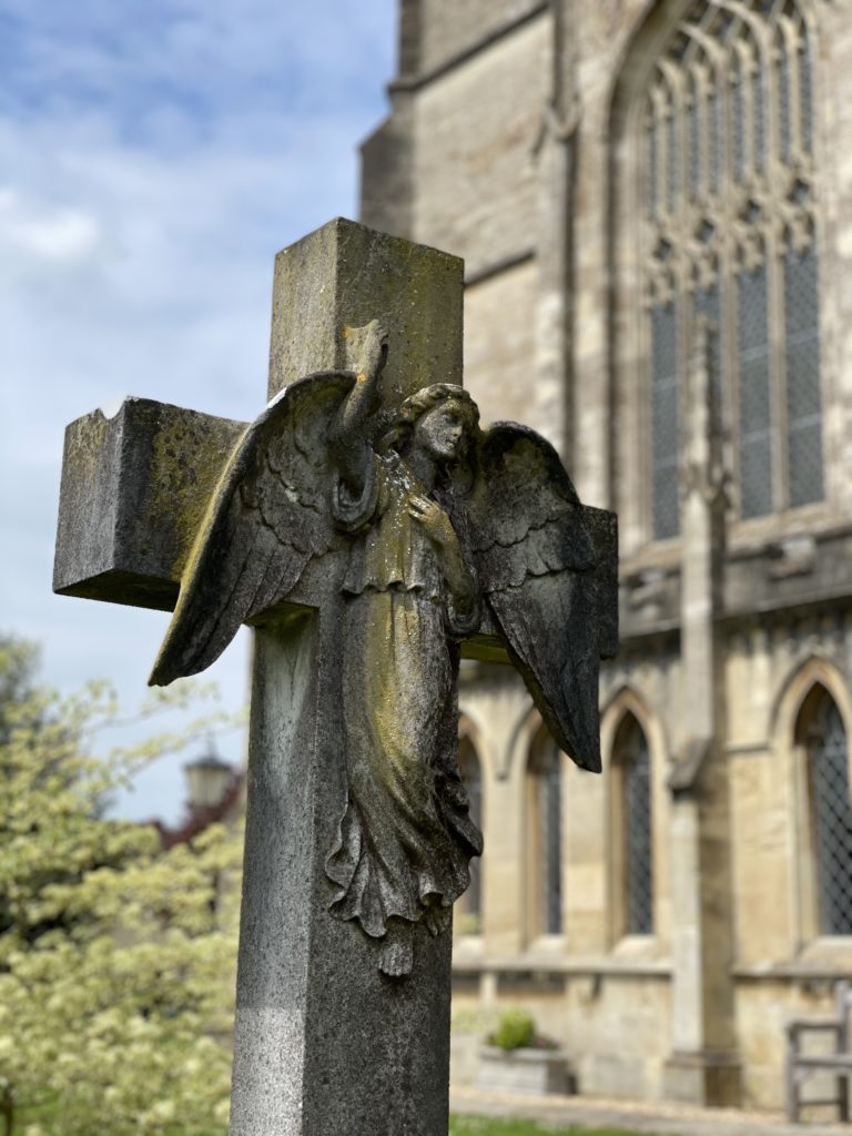 Angel gravestone at Tetbury church, Photo by JFPenn