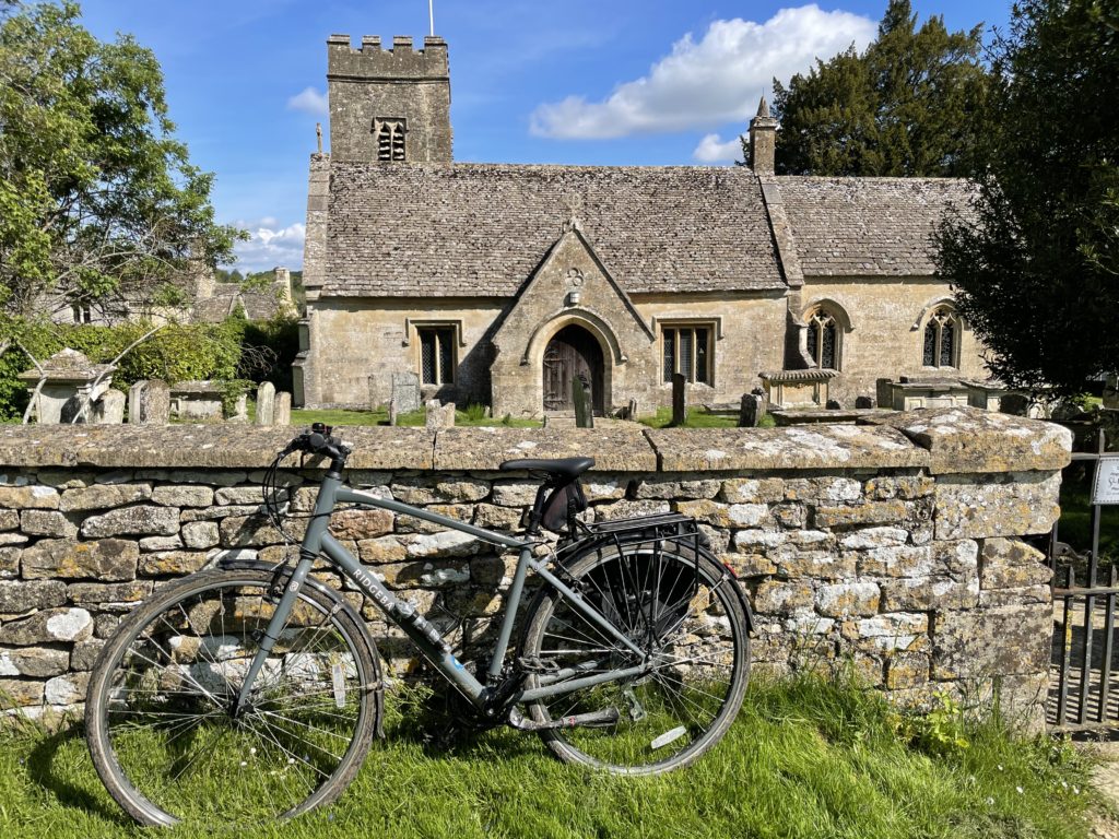 Church near Burford, Cotswolds Photo by JFPen