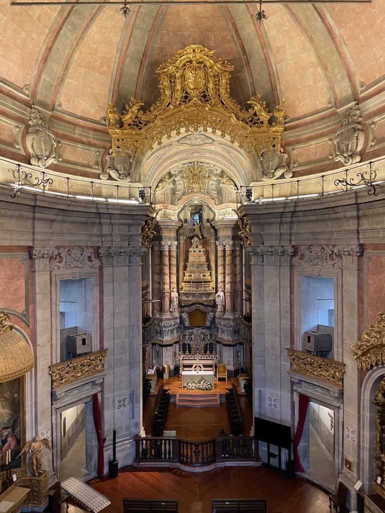 Altar and nave Igreja e Torre dos Clérigo Porto Photo by JFPenn