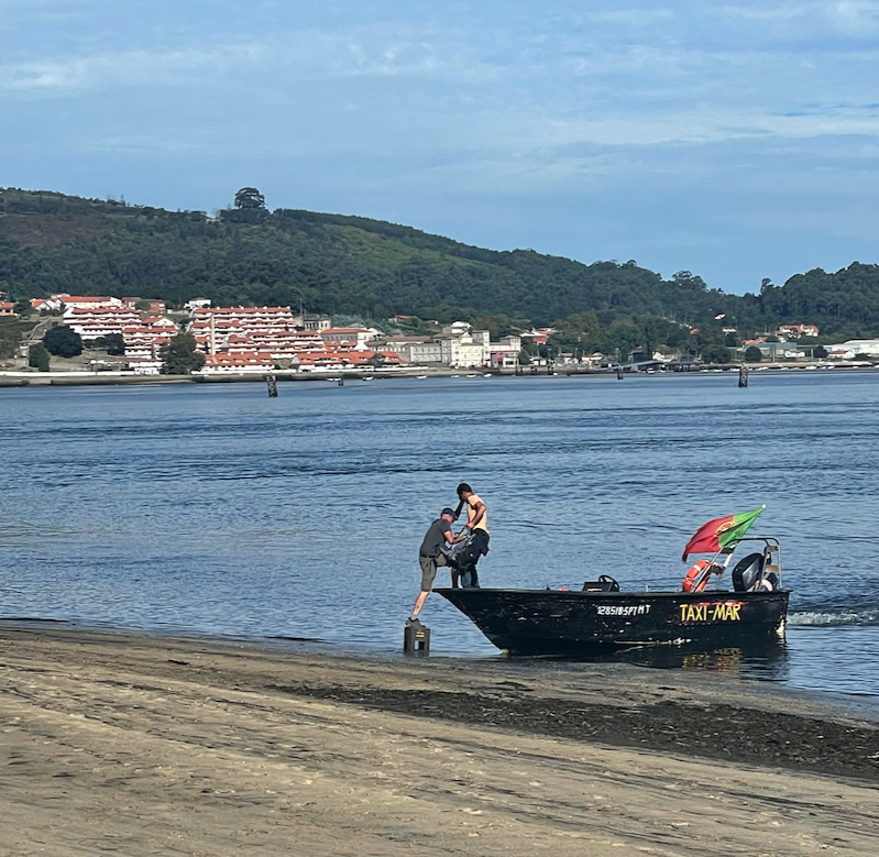 Water taxi at Caminha Photo by JFPenn