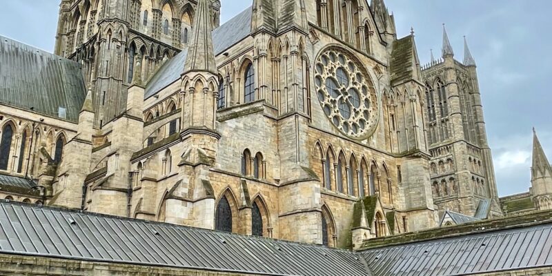 Lincoln Cathedral from cloisters Photo by JFPenn