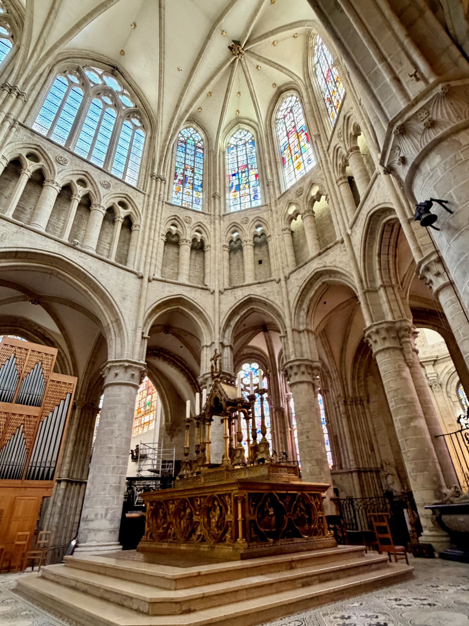 High altar and choir, Cathedral of St Michael and St Gudula, Brussels. Photo by JFPenn