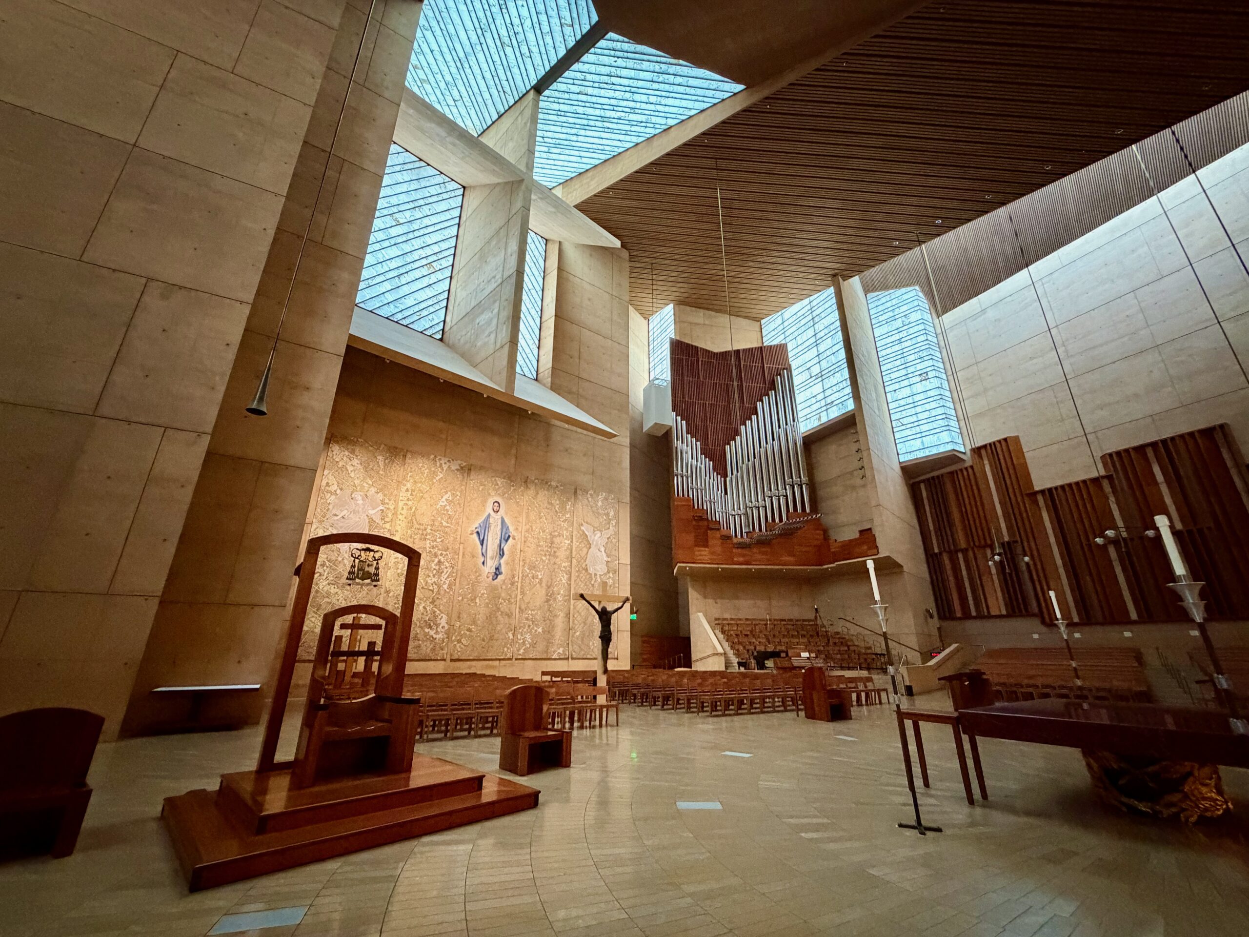 Sanctuary with the cathedra, crucifix and organ, Cathedral of Our Lady of the Angels. Photo by JFPenn
