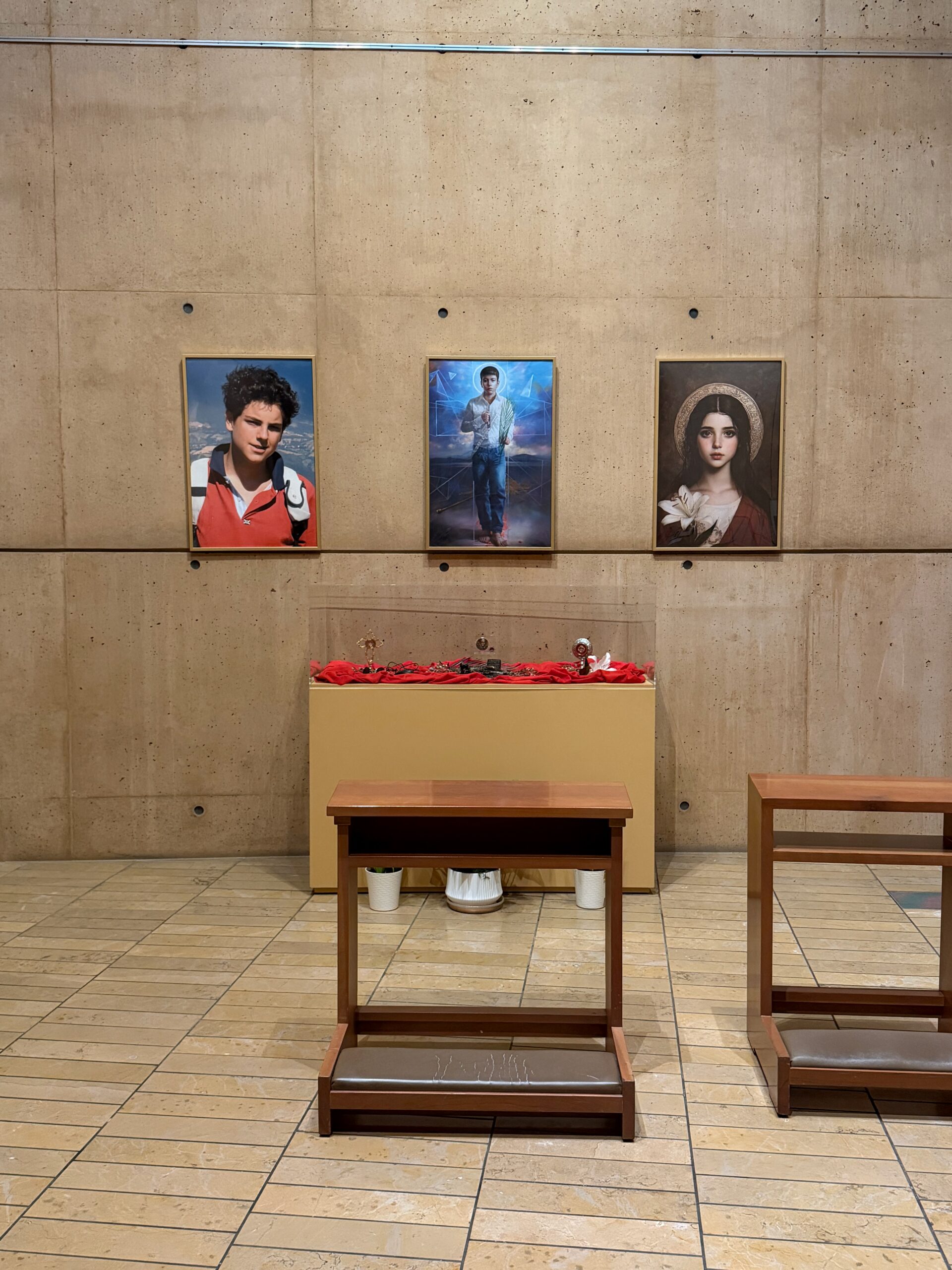Chapel of the young saints, with Carlo Acutis, José Sánchez del Río and Maria Goretti, Cathedral of Our Lady of the Angels. Photo by JFPenn